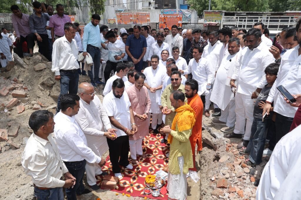 विकास परियोजनाओं